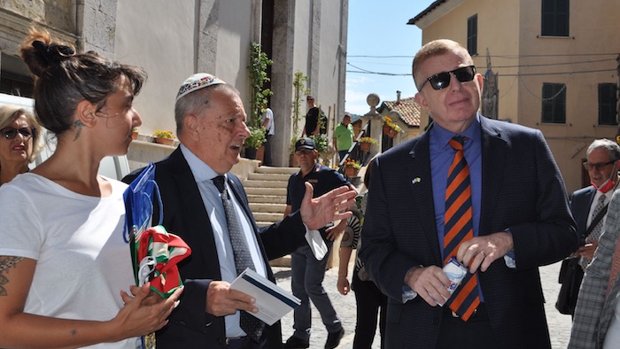 L'ambasciatore Raphael Schutz visita il Ghetto di Anticoli